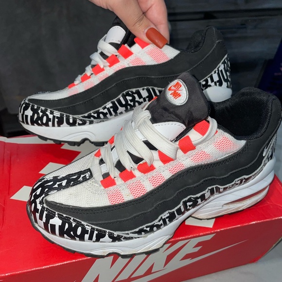 Nike Other - NIKE AIR MAX 95